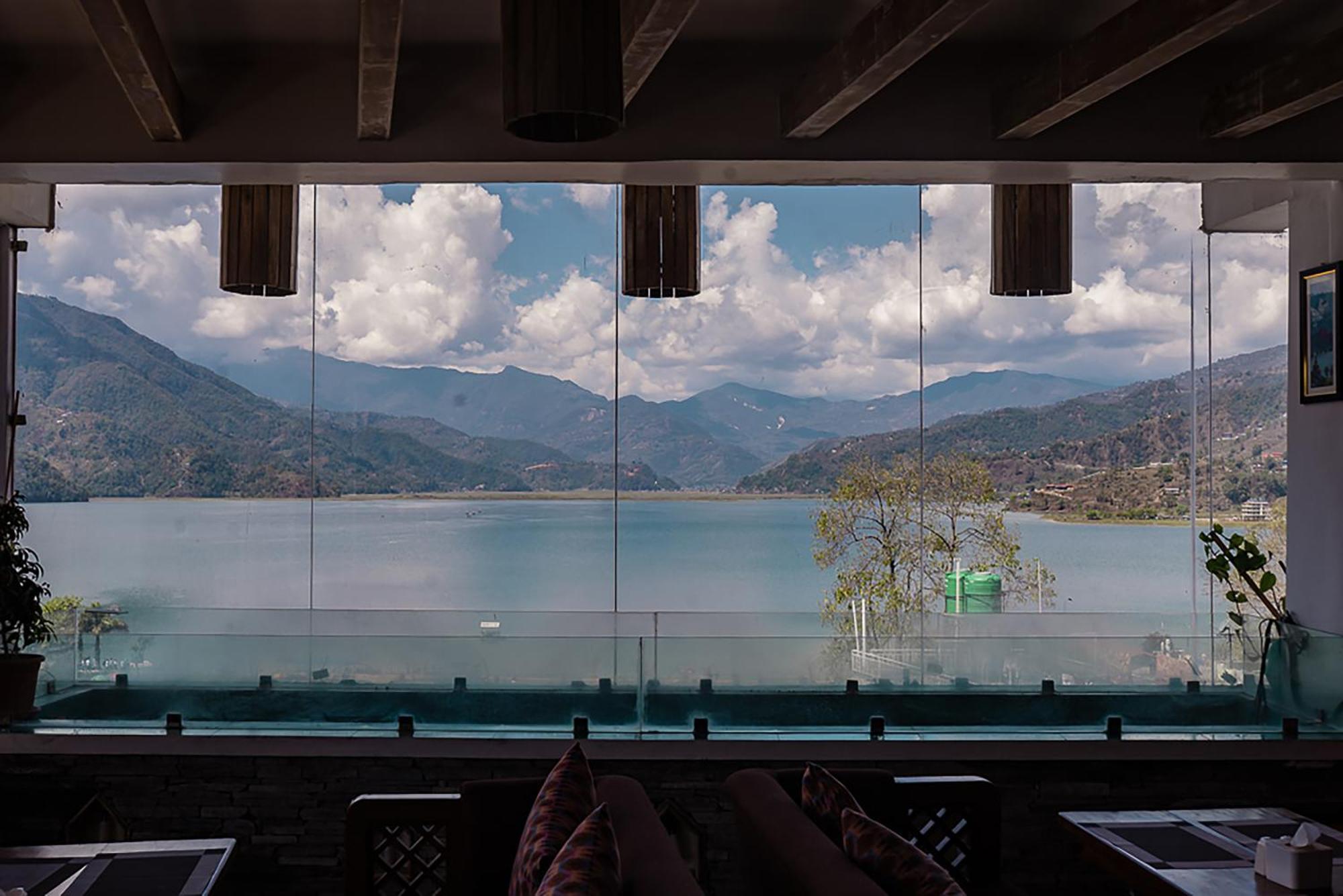 Himalayan Glory Inn Pokhara Bagian luar foto